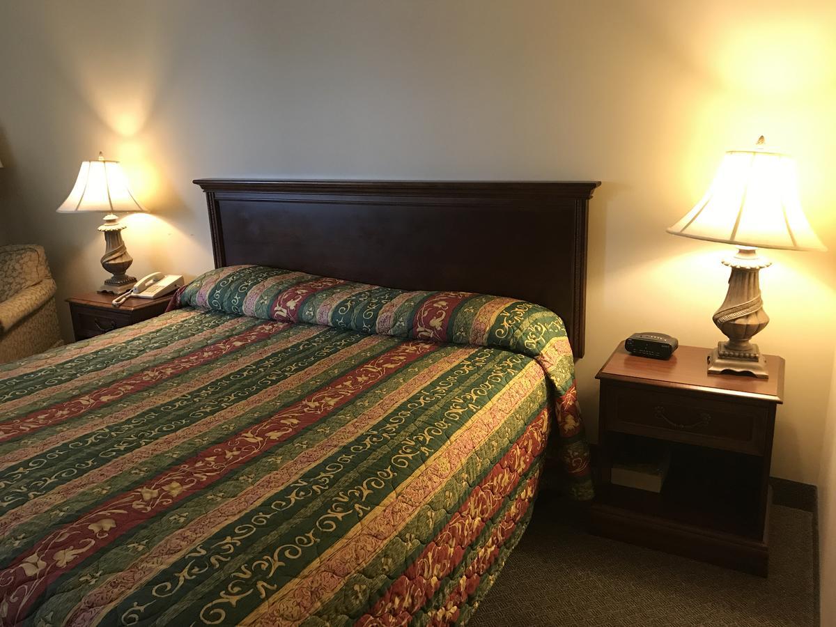 Lititz Inn And Suites Exteriör bild